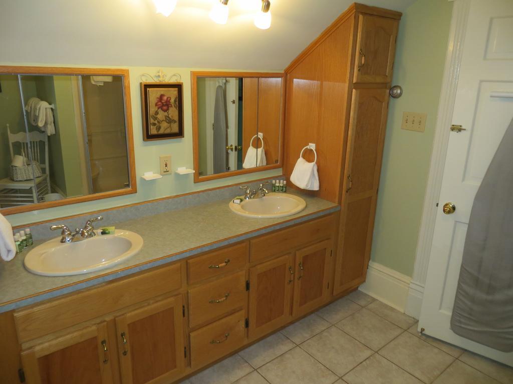 Chipman Hill Suites - Union Street سينت جون الغرفة الصورة